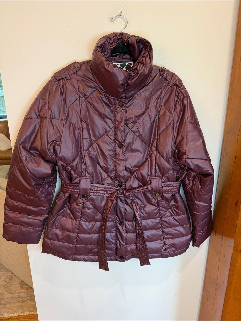 Big Chill Freestyle Women’s Quilted Belted Down Blend Puffer Jacket in Plum, XL